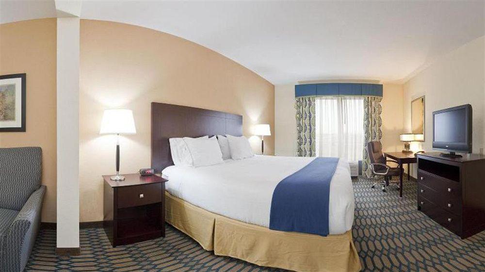 Hotel Express - By Ihg 2*